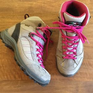 lytos hiking shoes